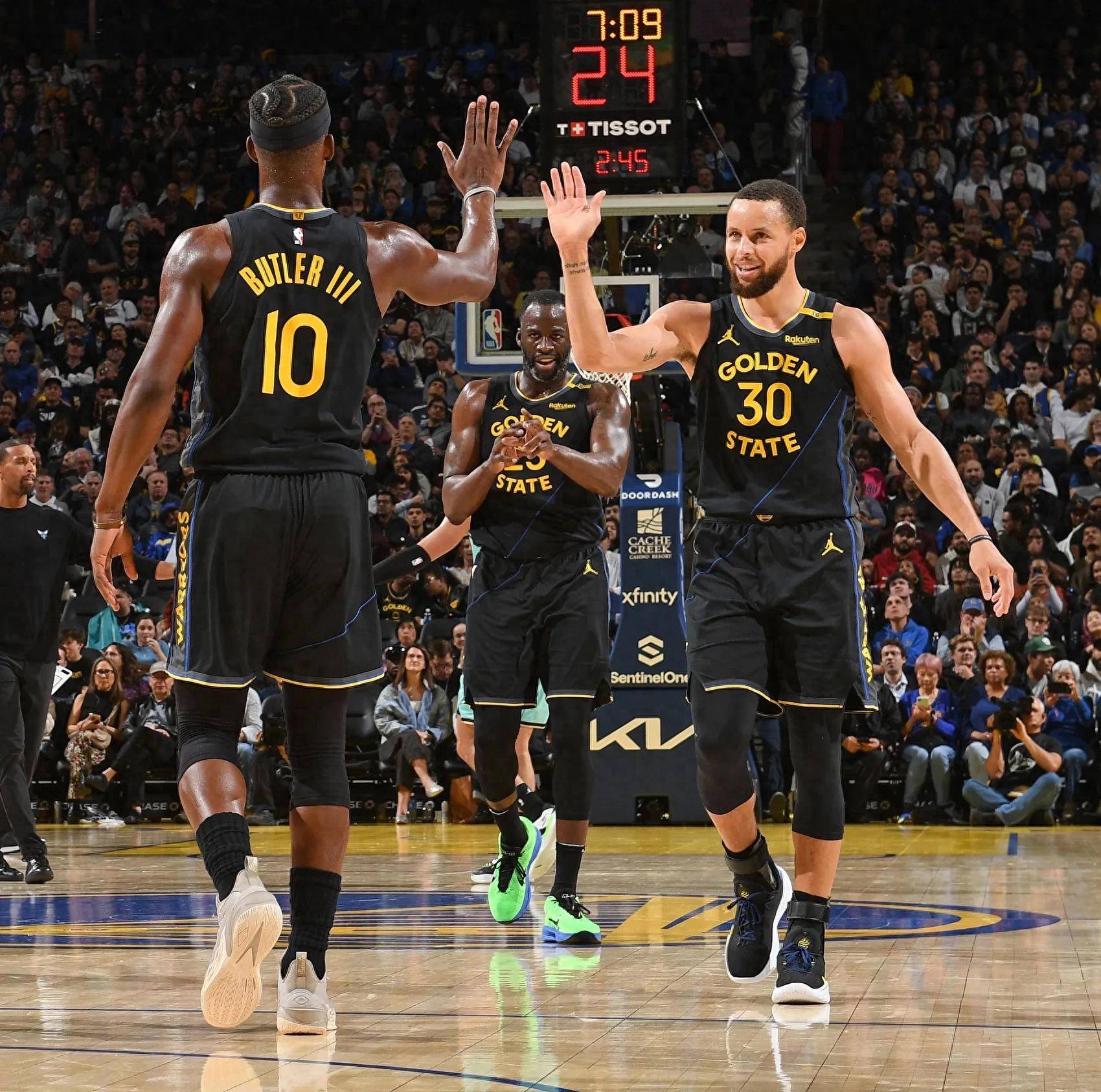 被针对了一整场，却笑到最后（整场遭针对，终成赢家）