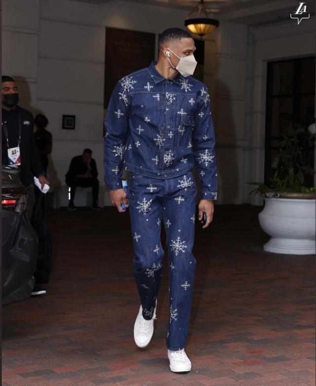 西甲第16轮今晚开打，比分全预测，皇马和巴萨获胜无忧（西甲第16轮今夜打响：比分全盘预测，皇马巴萨胜券在握）