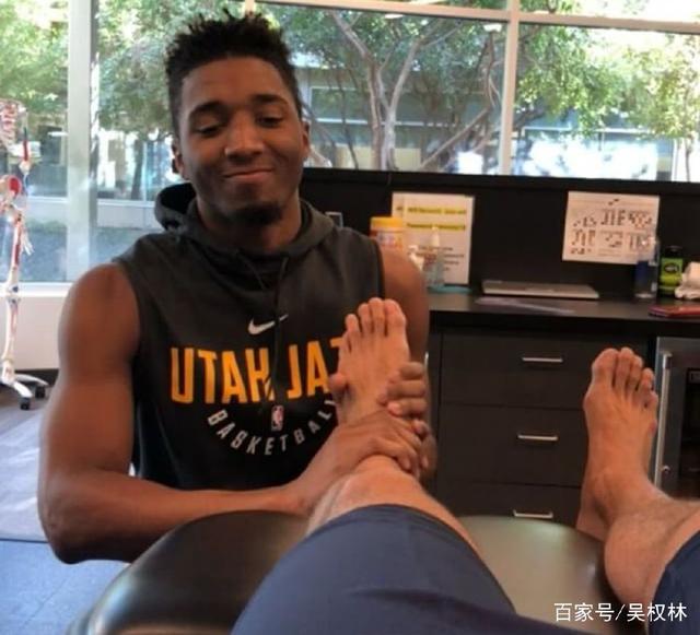 company-visual-balance